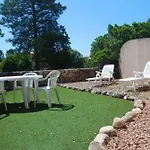 מלון דירות Riviera