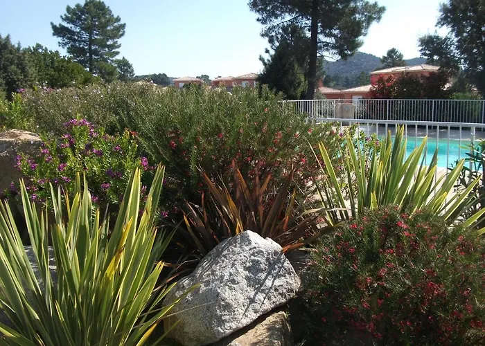 Riviera Apart Otel 3*