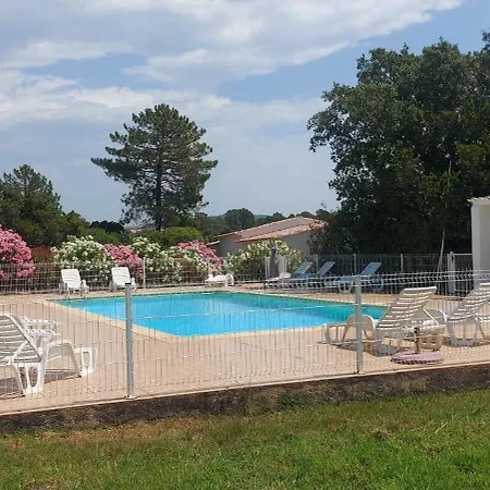 Riviera Aparthotel 2*