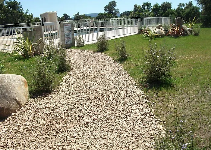 Riviera Aparthotel 3*